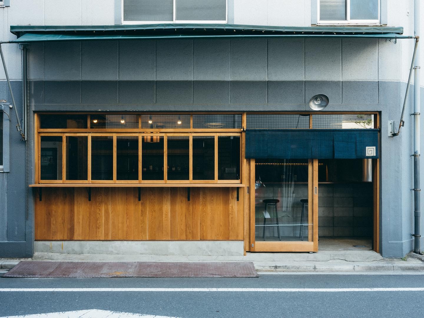 Nomura Shoten bar front Tokyo